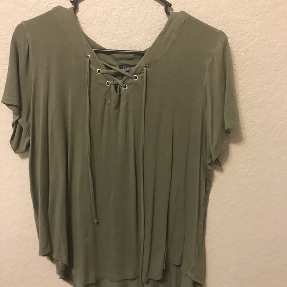 Shirts!!🌧🌈 - Picture 3 of 8